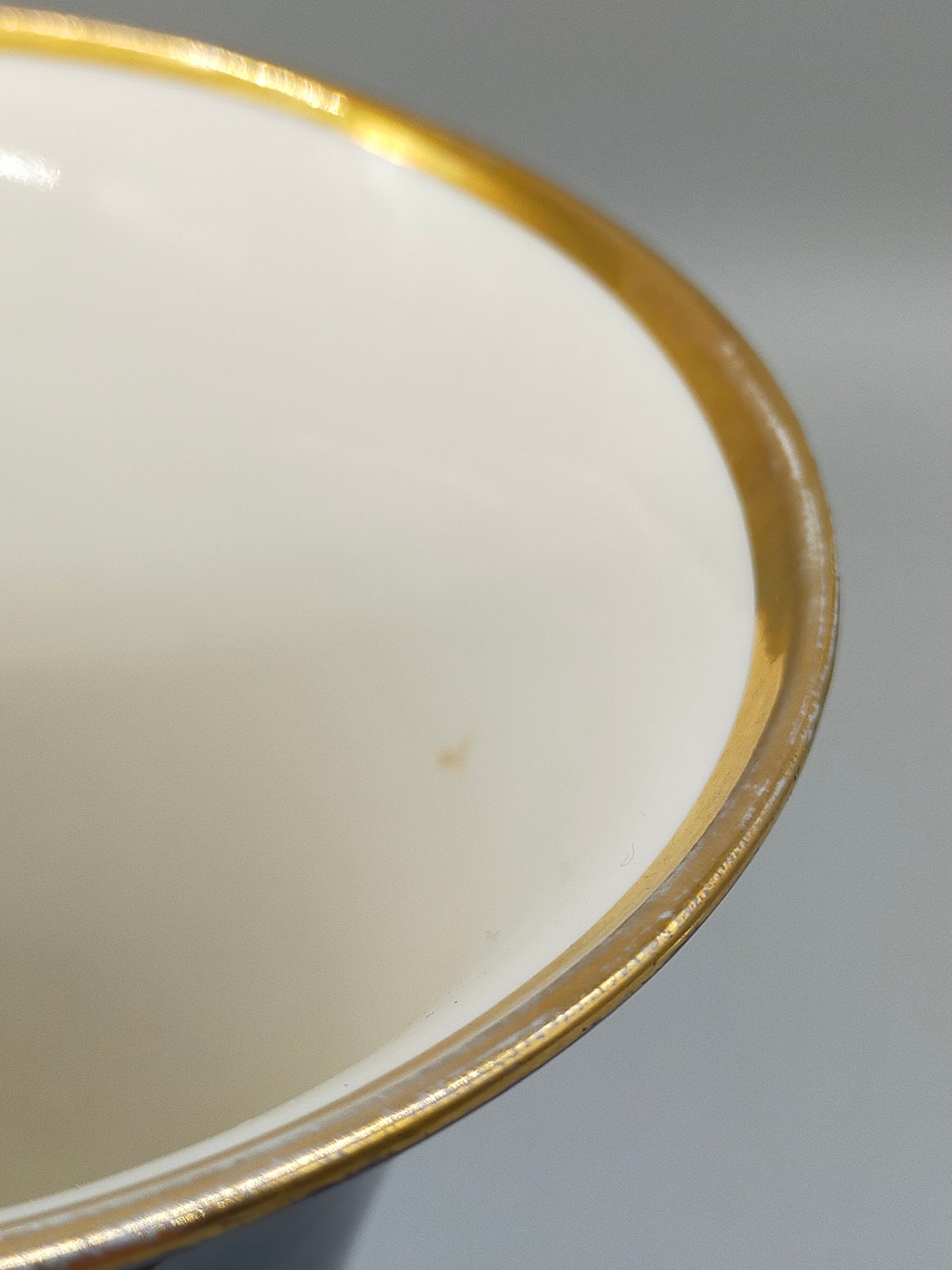 Lindner Kueps Bavaria Echt Cobalt Vase – Goldene Spitze & Blumendekor