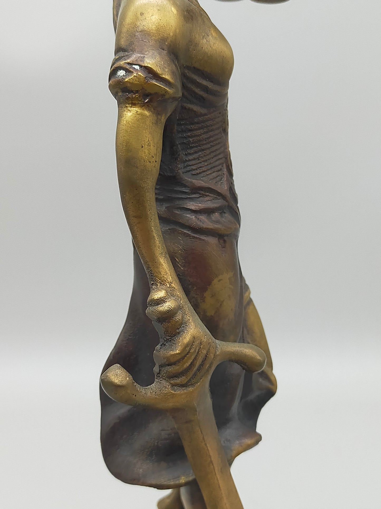 Justitia Statue Messing Figur – Symbol der Gerechtigkeit