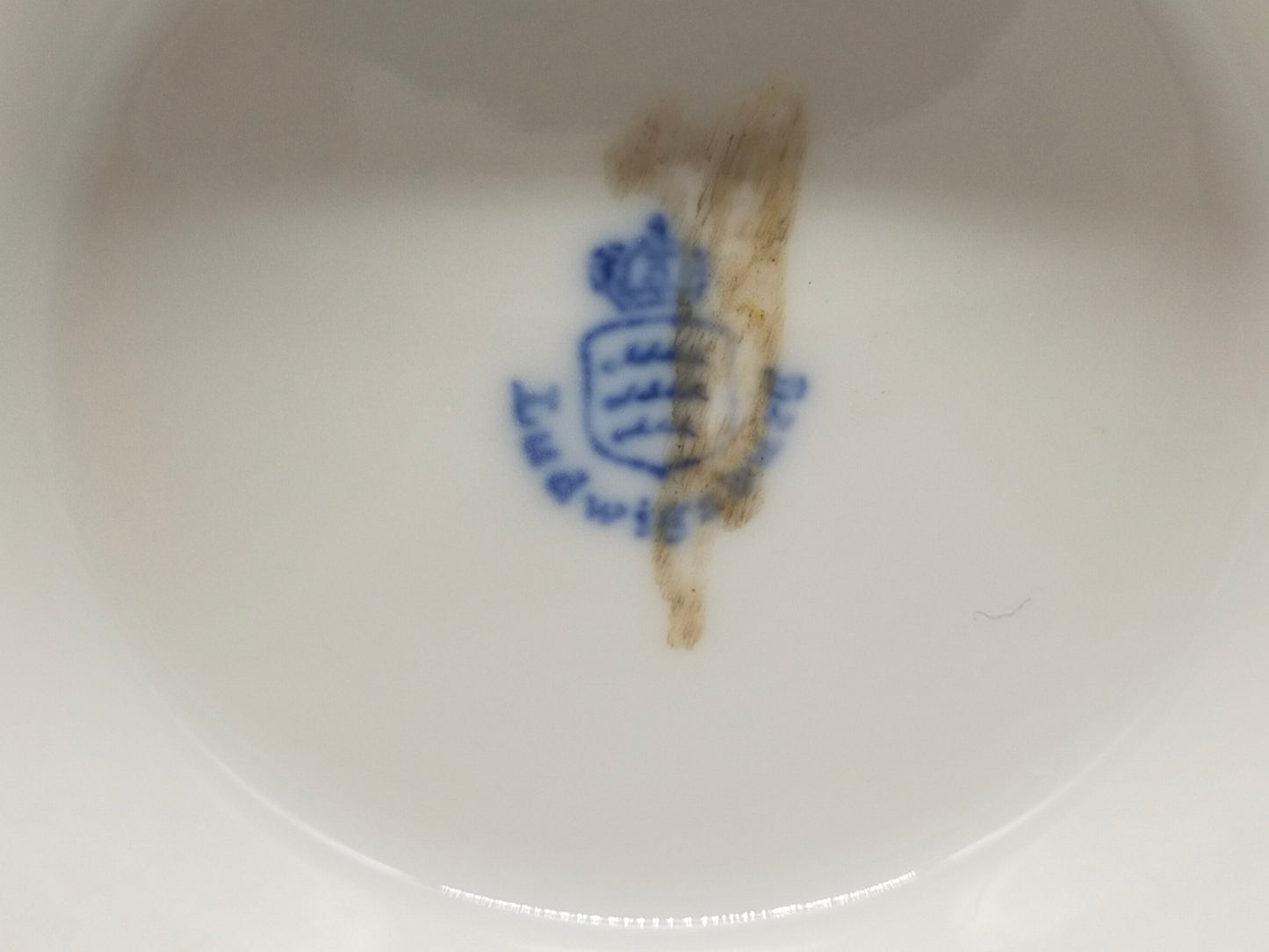 Elegante Ludwigsburg Porzellan Vase – Purpur Rose mit Goldrand