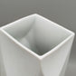 Lorenz Hutschenreuther Porzellan Vase – Weißes Relief Design von Hans Achtziger