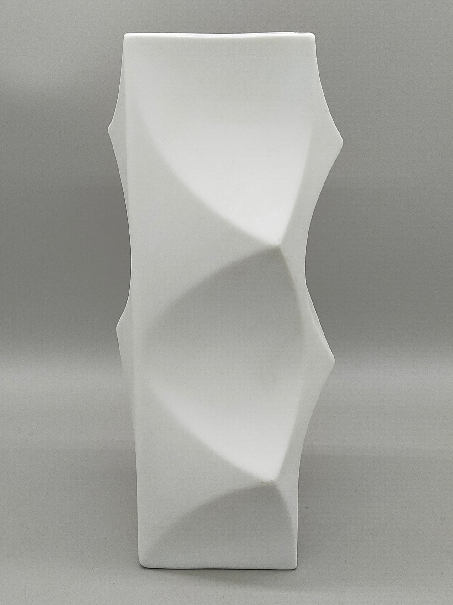 Lorenz Hutschenreuther Porzellan Vase – Weißes Relief Design von Hans Achtziger