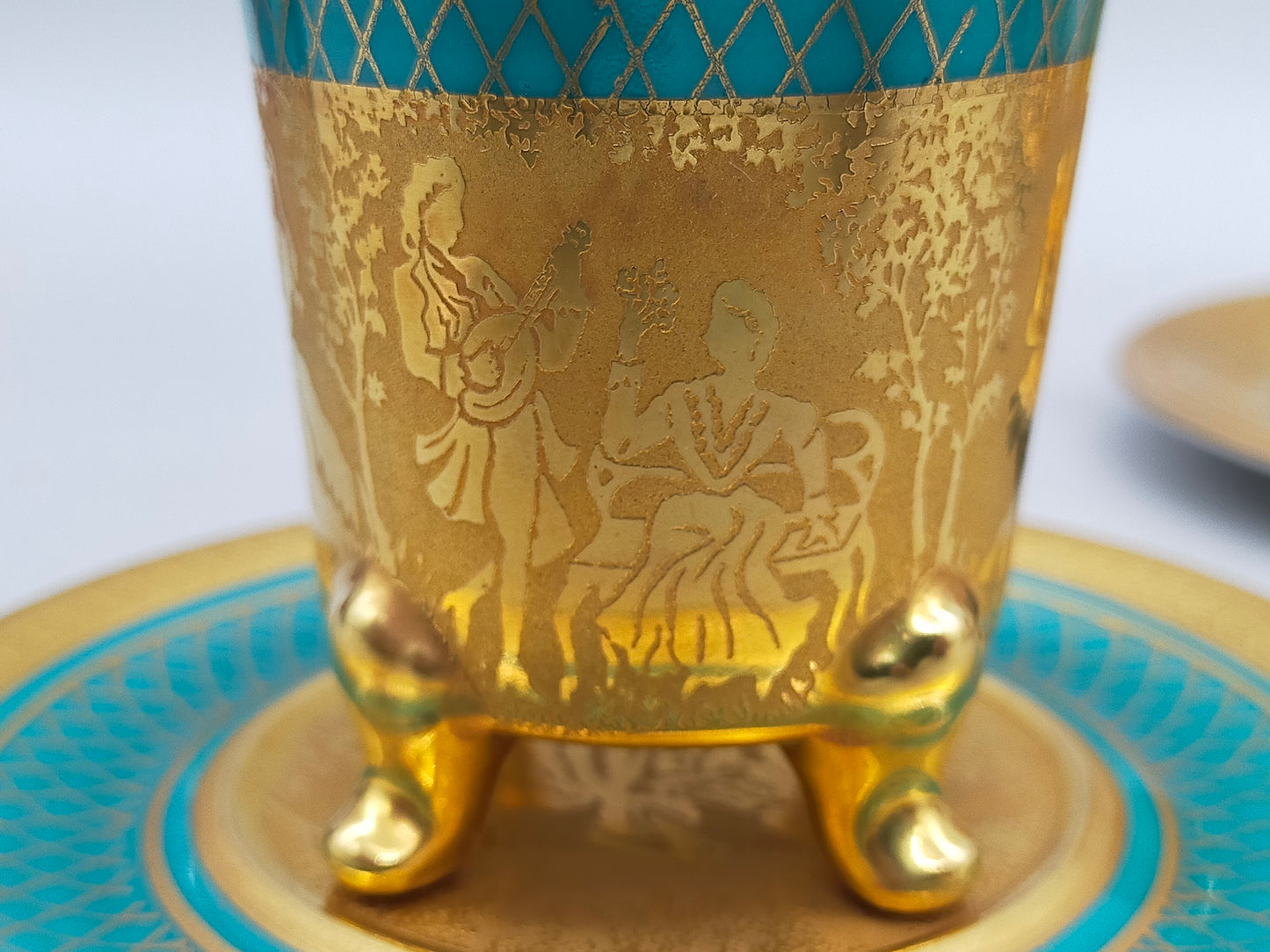 Prunkvolles 4er Set Espresso Tassen mit Untersetzern – D&W Porzellan