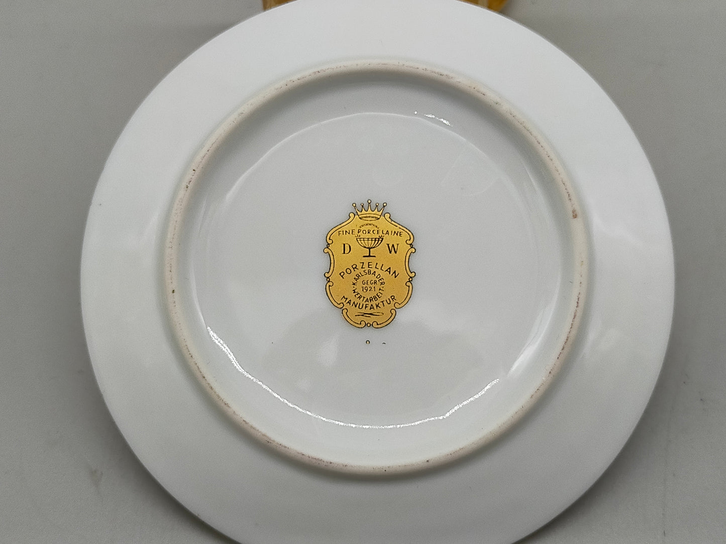 Prunkvolles 4er Set Espresso Tassen mit Untersetzern – D&W Porzellan