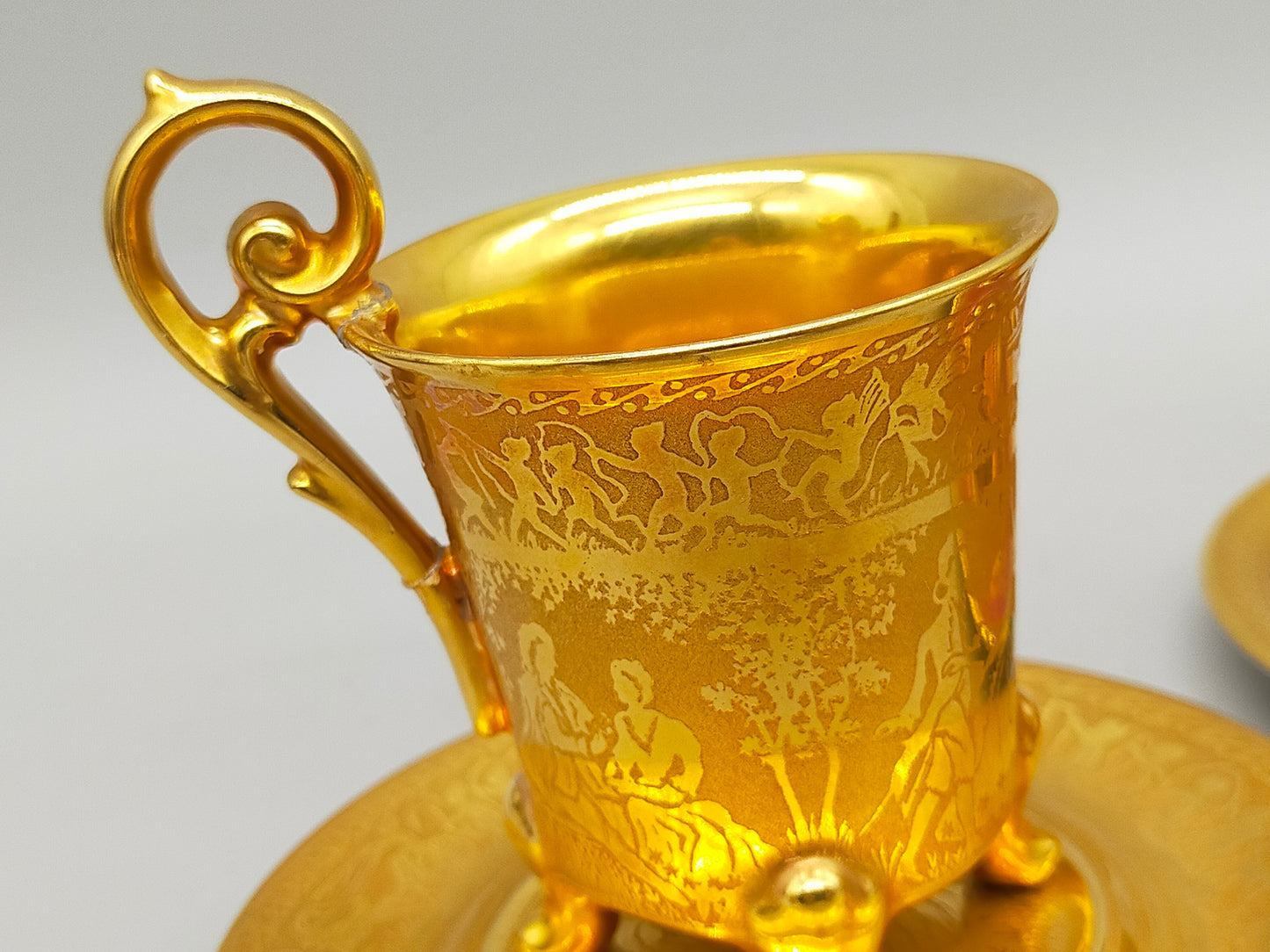 Prunkvolles 4er Set Espresso Tassen mit Untersetzern – D&W Porzellan