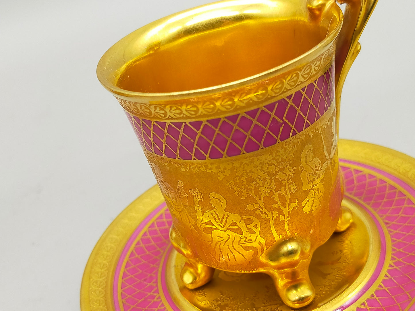 Prunkvolles 4er Set Espresso Tassen mit Untersetzern – D&W Porzellan