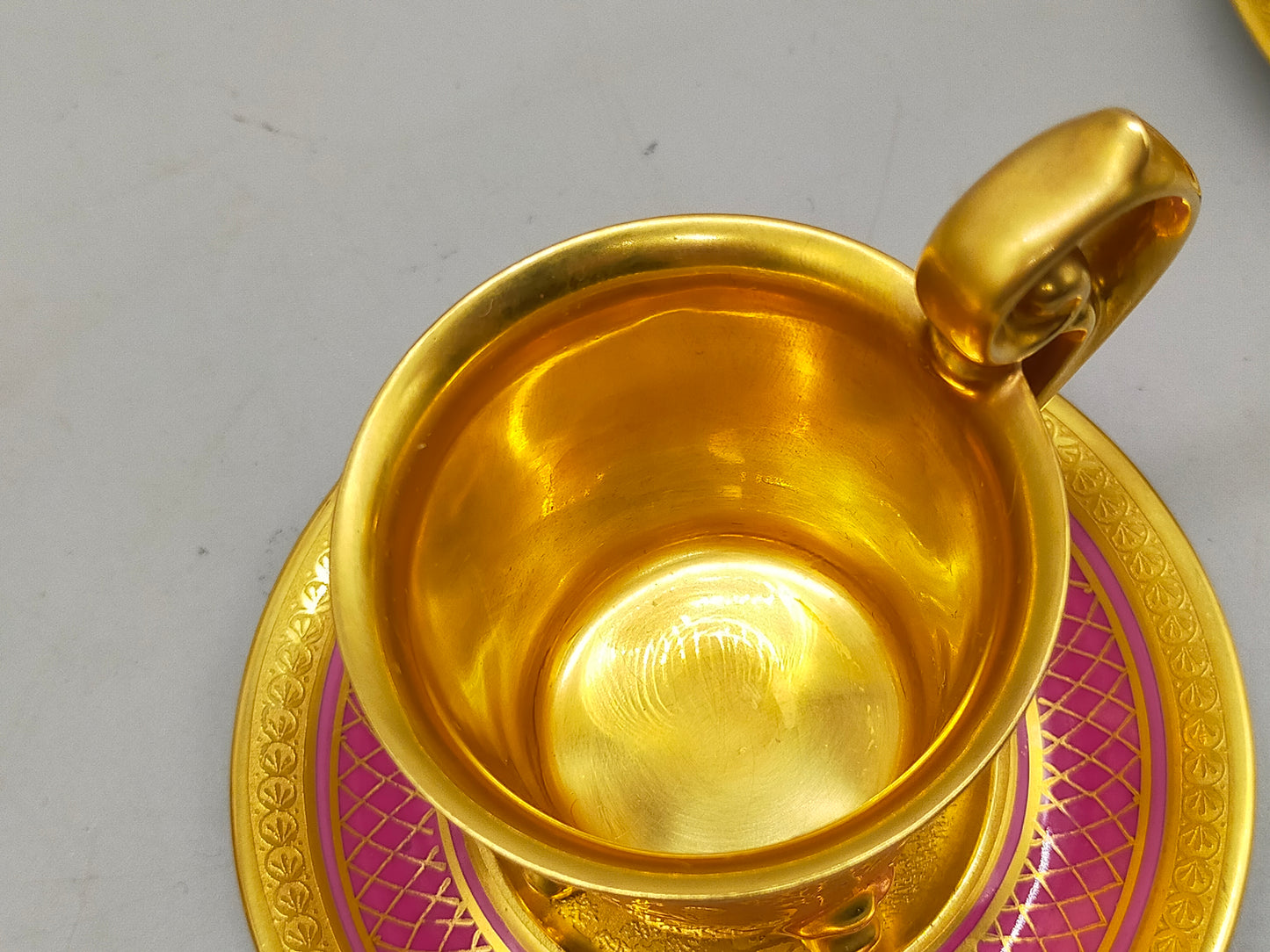 Prunkvolles 4er Set Espresso Tassen mit Untersetzern – D&W Porzellan
