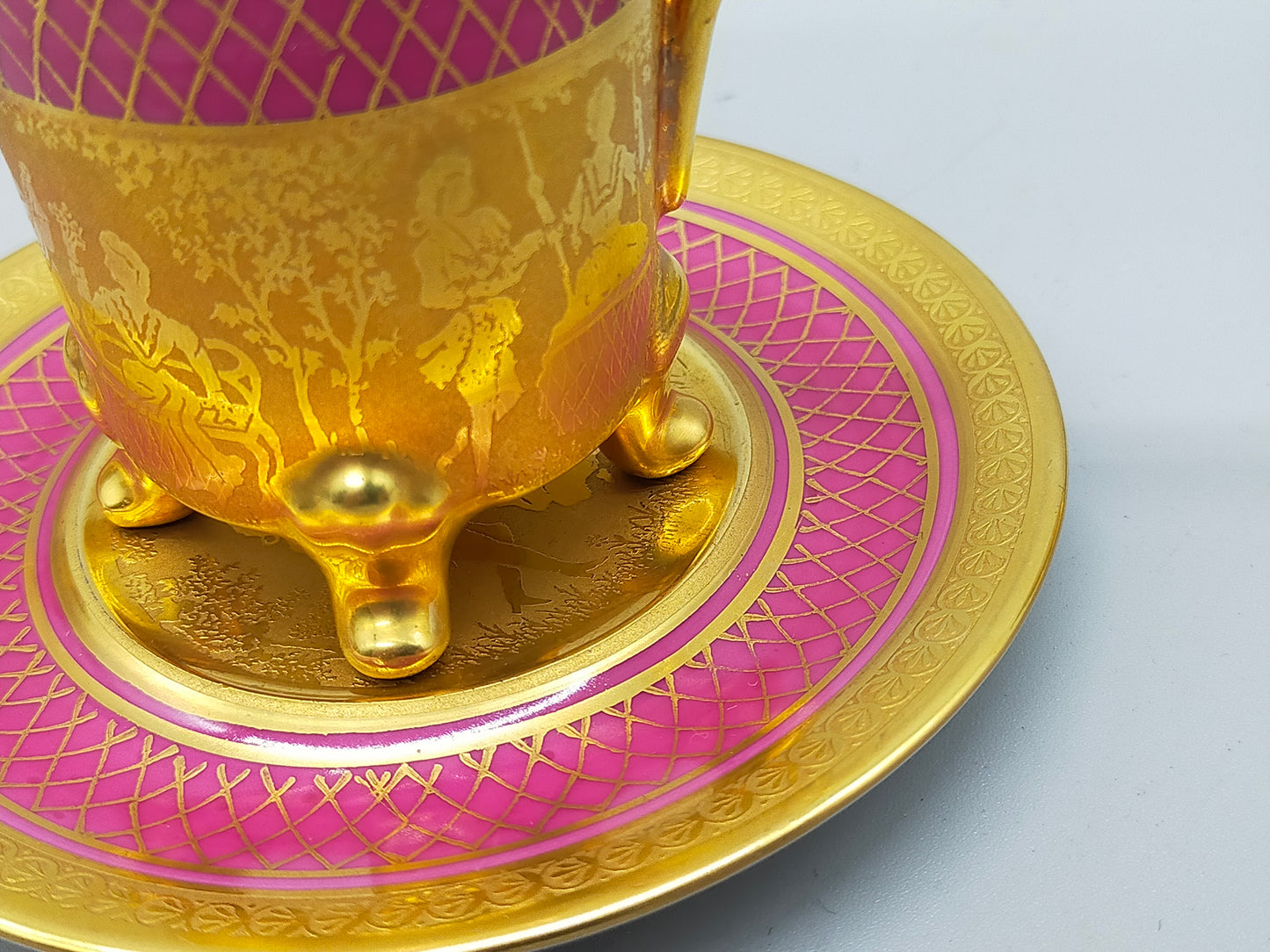 Prunkvolles 4er Set Espresso Tassen mit Untersetzern – D&W Porzellan