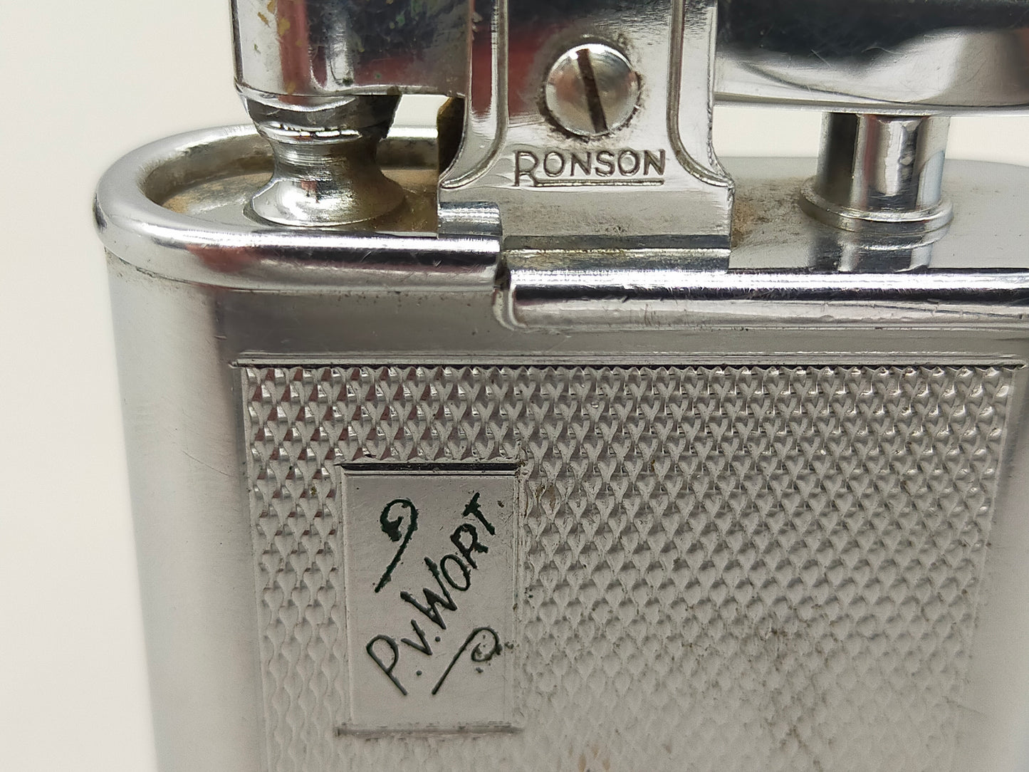 Vintage Ronson Whirlwind Feuerzeug – Klassik mit Lederetui