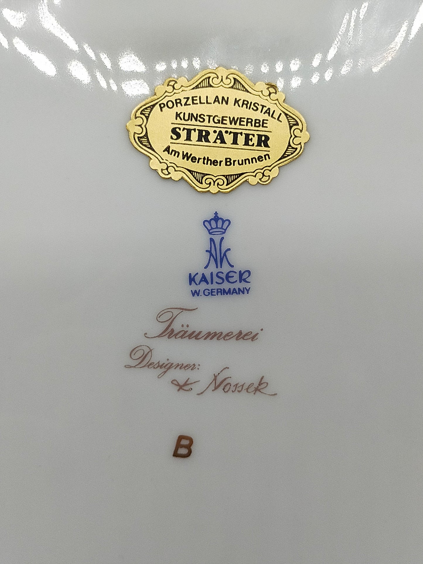 Titel Kaiser Porzellan Set Träumerei – Edles Golddekor mit Floraler Kunst
