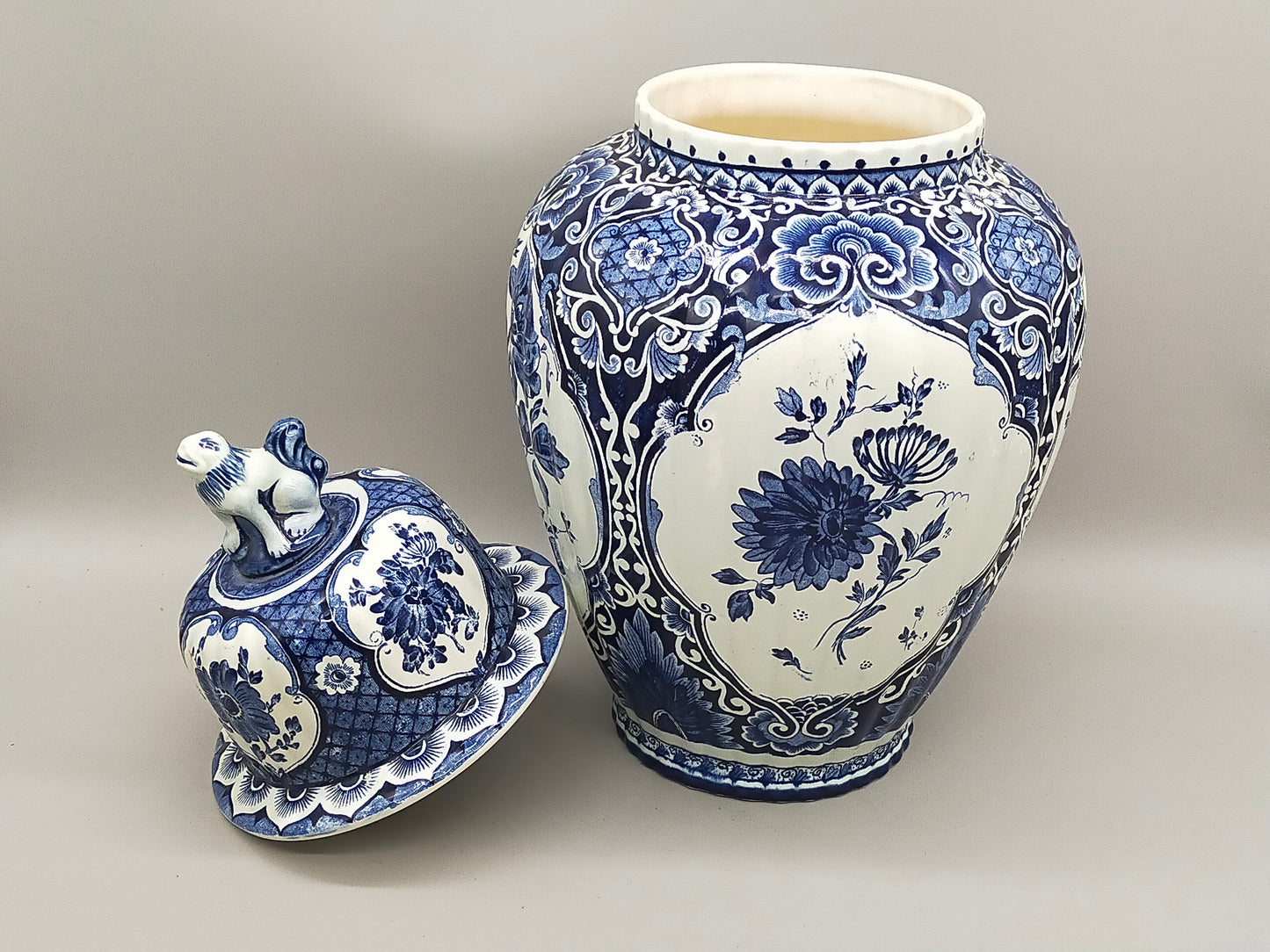 Prachtvolle Delfts - Royal Sphinx Maastricht Vase – Blau Dekor