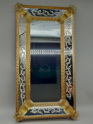 Prachtvoller Murano Glas Wandspiegel – Goldfarbenes Design im Barock-Stil