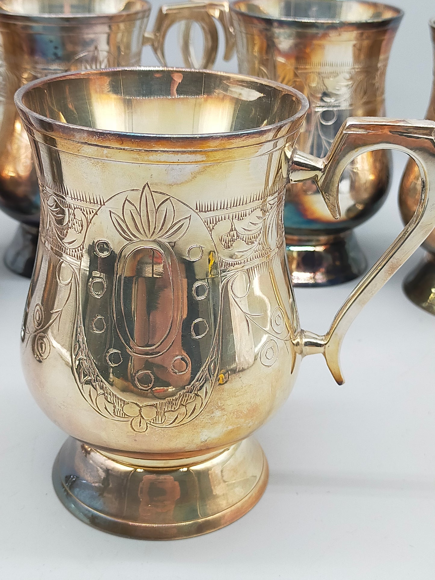 6er Set Versilberte Becher – Vintage Design mit Filigraner Gravur