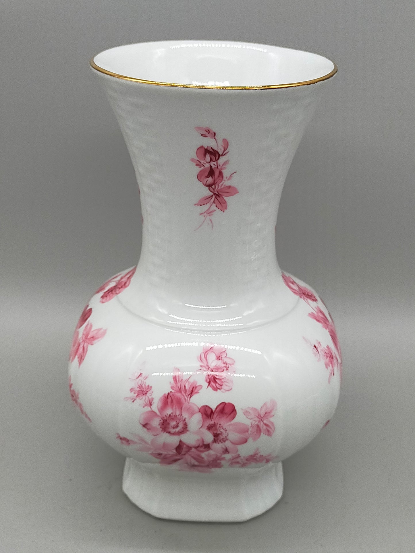 Prachtvolle Bareuther Waldsassen Vase – Florales Dekor in Rosa & Goldrand
