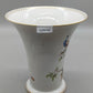 Edle Ludwigsburg Porzellan Vase – Handbemalt mit Pfau & Goldrand