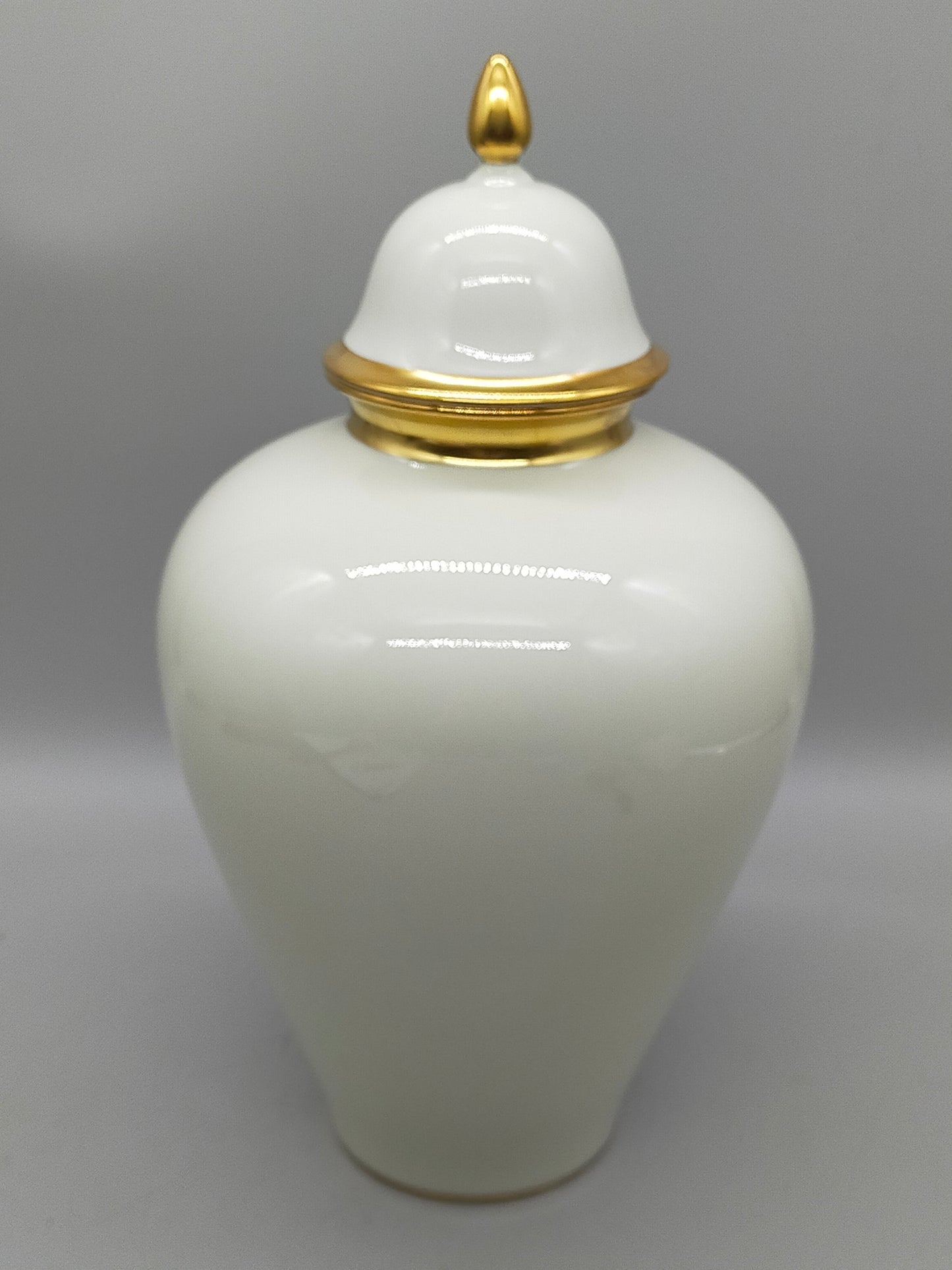 Edle Royal KM Deckelvase Porzellan – Klassisches Design mit Goldrand