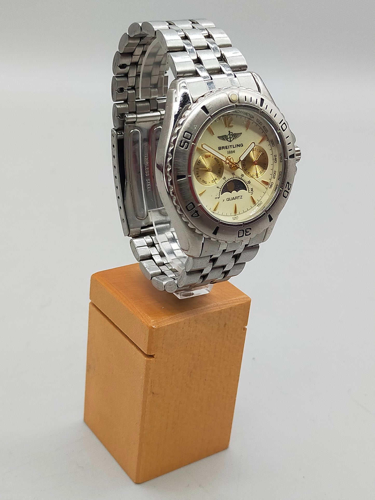 Edle Breitling Herren Uhr – Sportliches Design mit Mondphase