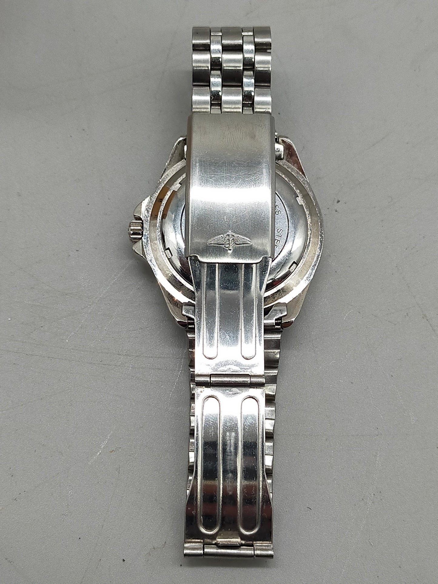 Edle Breitling Herren Uhr – Sportliches Design mit Mondphase