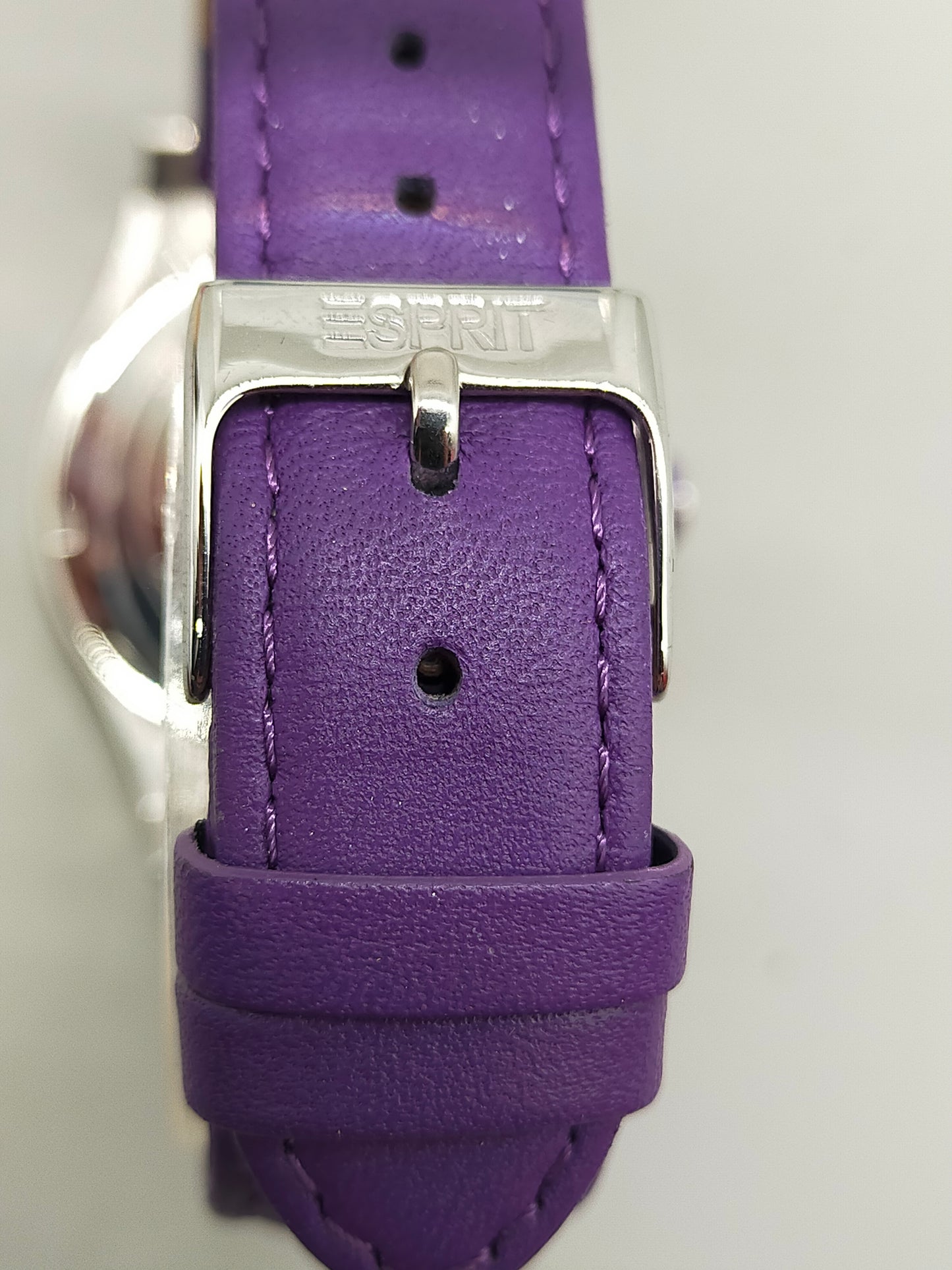 Moderne Esprit Damen Uhr – Violettes Leder  Mit OVP.