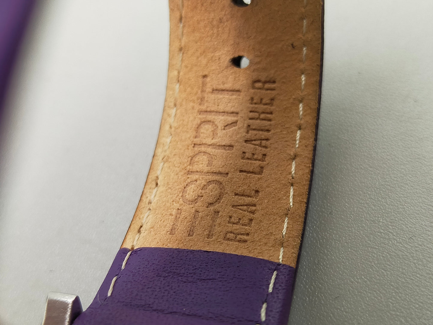 Moderne Esprit Damen Uhr – Violettes Leder  Mit OVP.