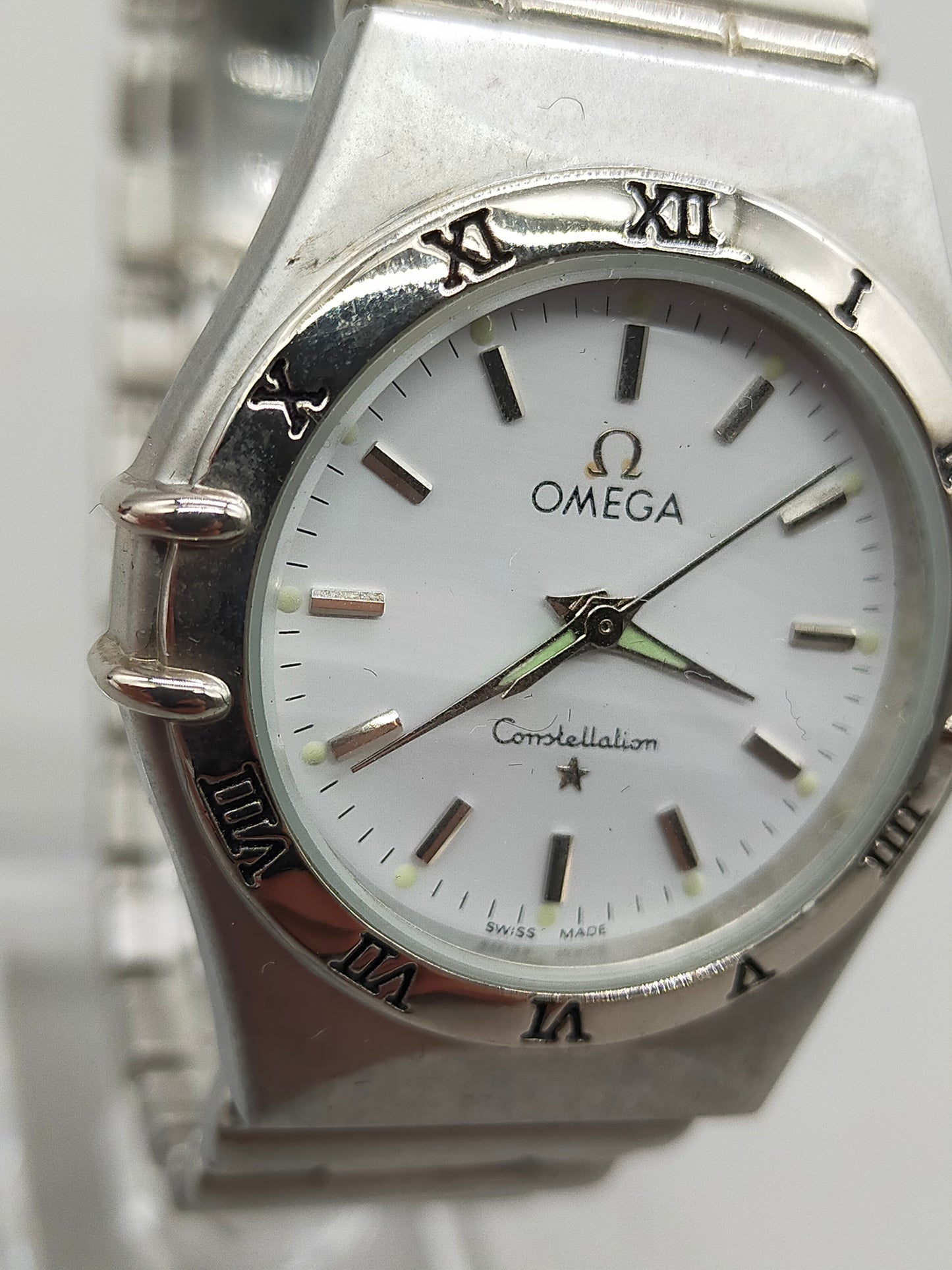 Edle Omega Constellation Damen Uhr – Klassisches Silber Design