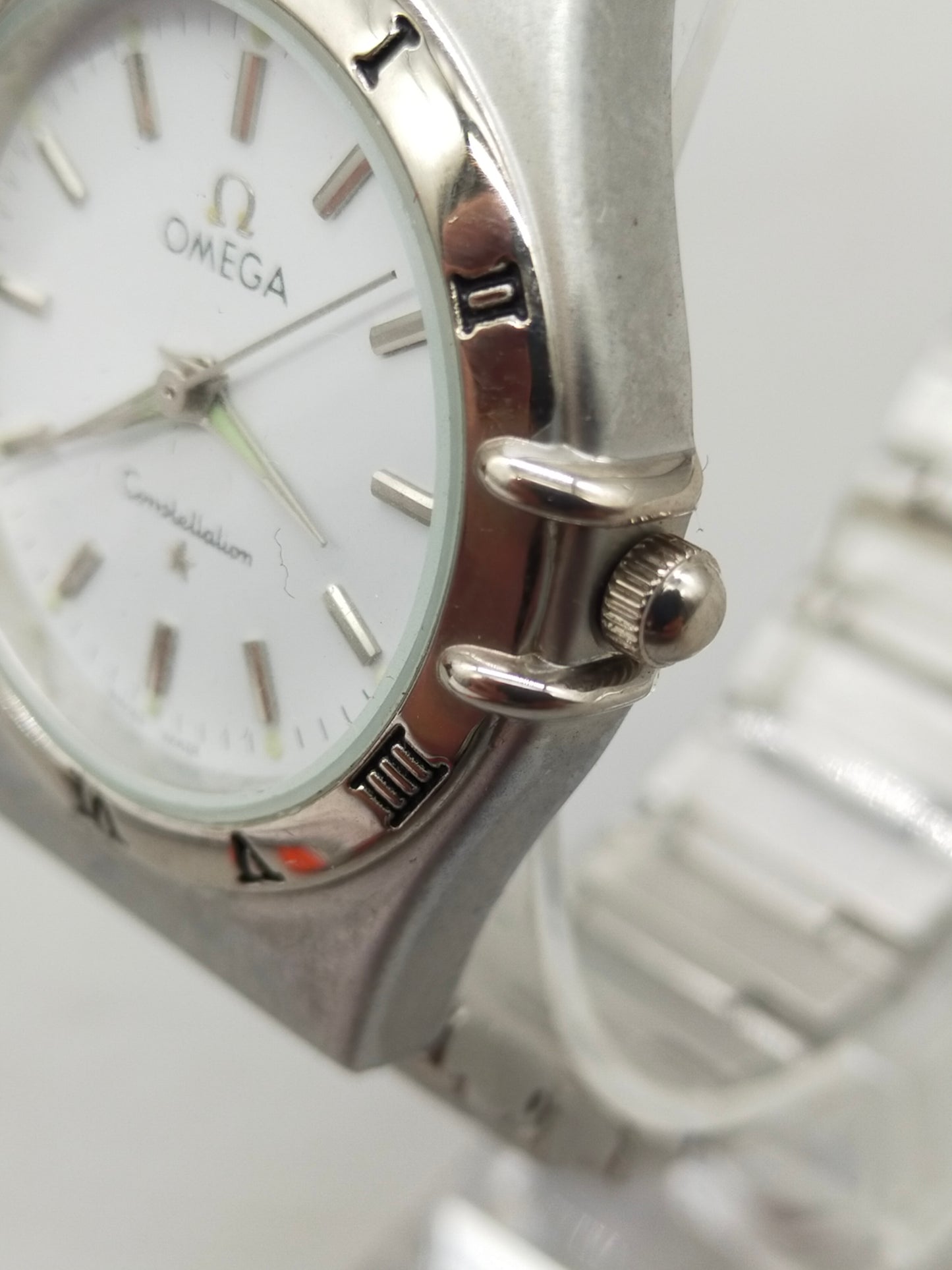 Edle Omega Constellation Damen Uhr – Klassisches Silber Design