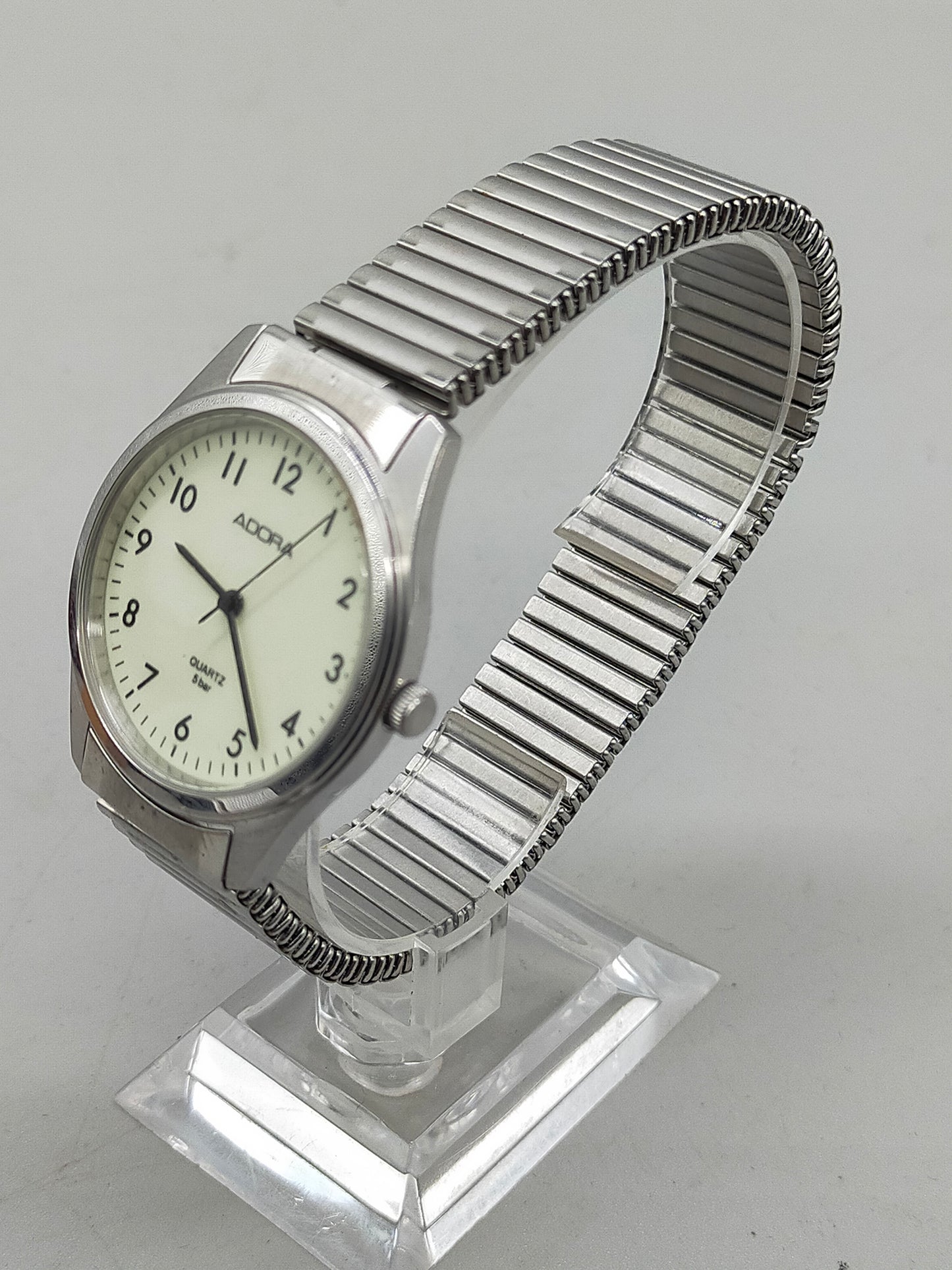 Klassische Adora Herren Uhr – Silberfarben mit Flexarmband