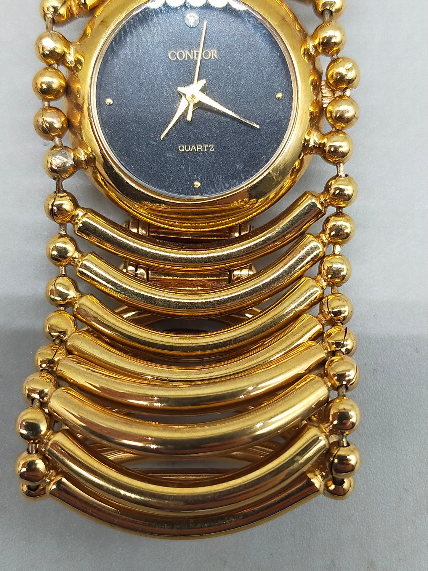 Exklusive Condor Damen Uhr – Goldfarbenes Spangendesign