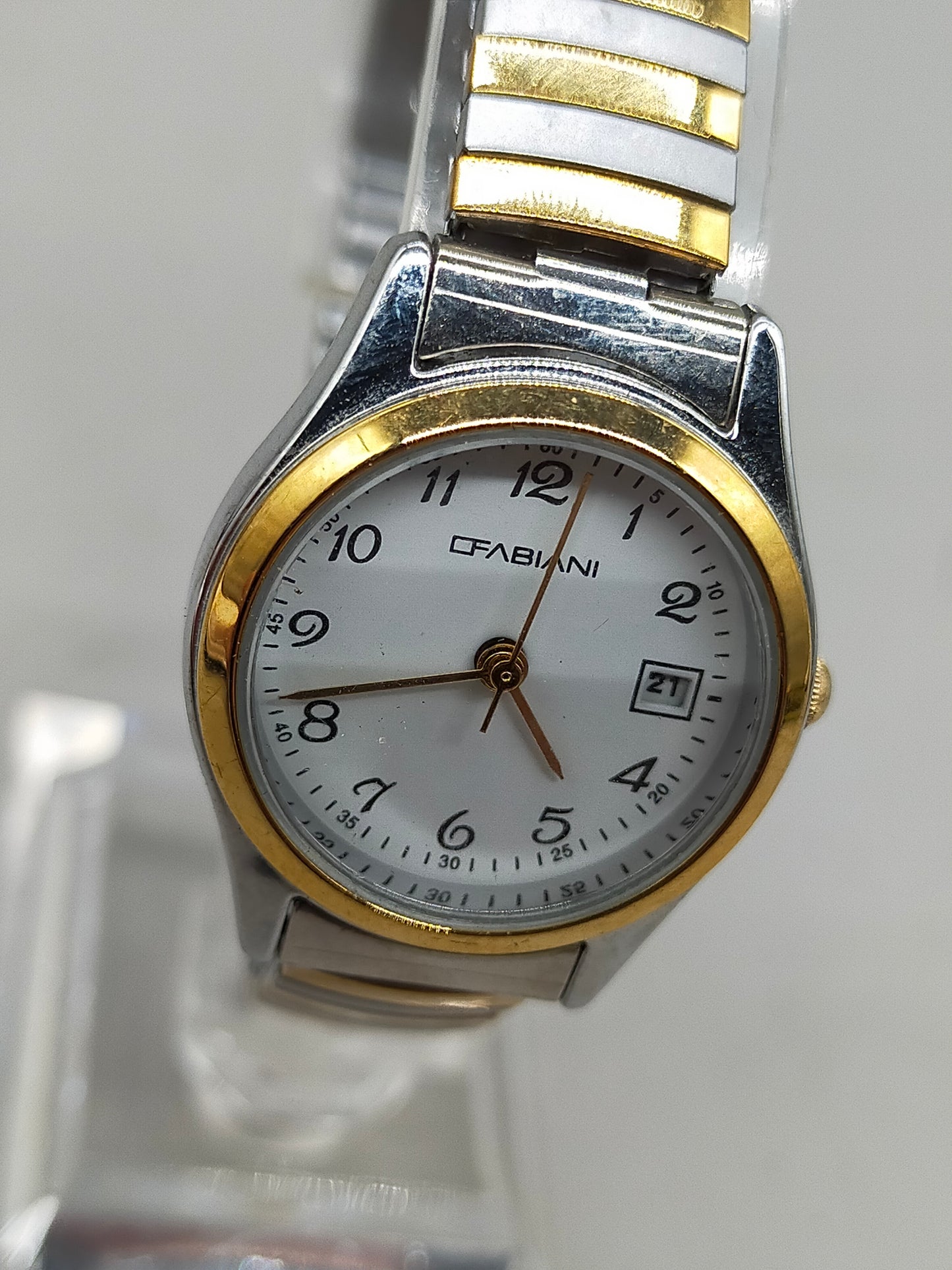 Elegante Fabiani Damen Uhr – Bicolor Design mit Datumsanzeige