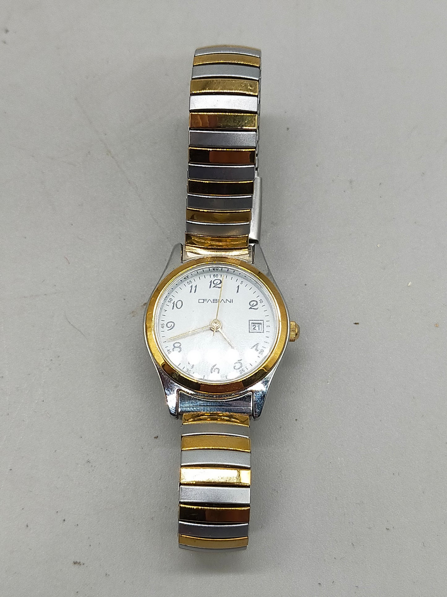 Elegante Fabiani Damen Uhr – Bicolor Design mit Datumsanzeige