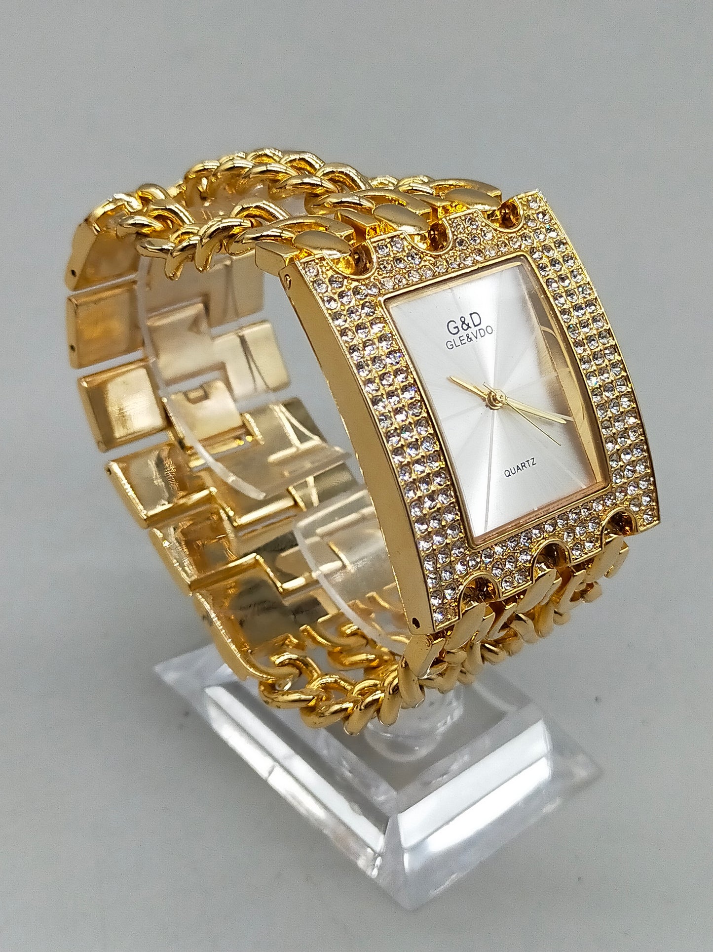Glamouröse G&D Damen Uhr – Gold-Optik mit Strassbesatz
