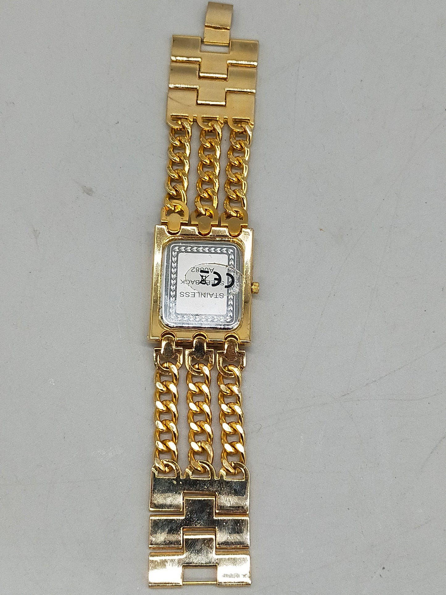 Glamouröse G&D Damen Uhr – Gold-Optik mit Strassbesatz