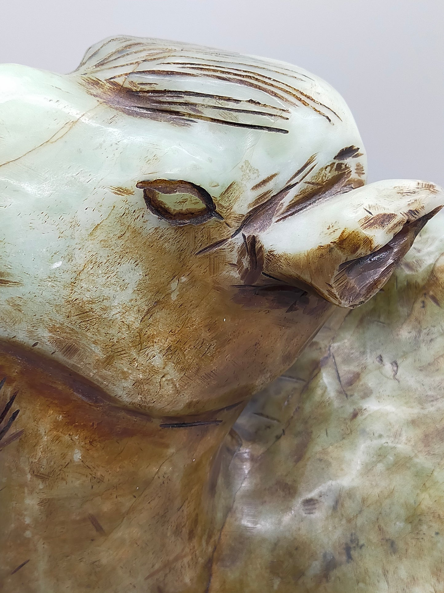 Antike Kamel Skulptur aus Jadestein – Handgearbeitete Tierfigur