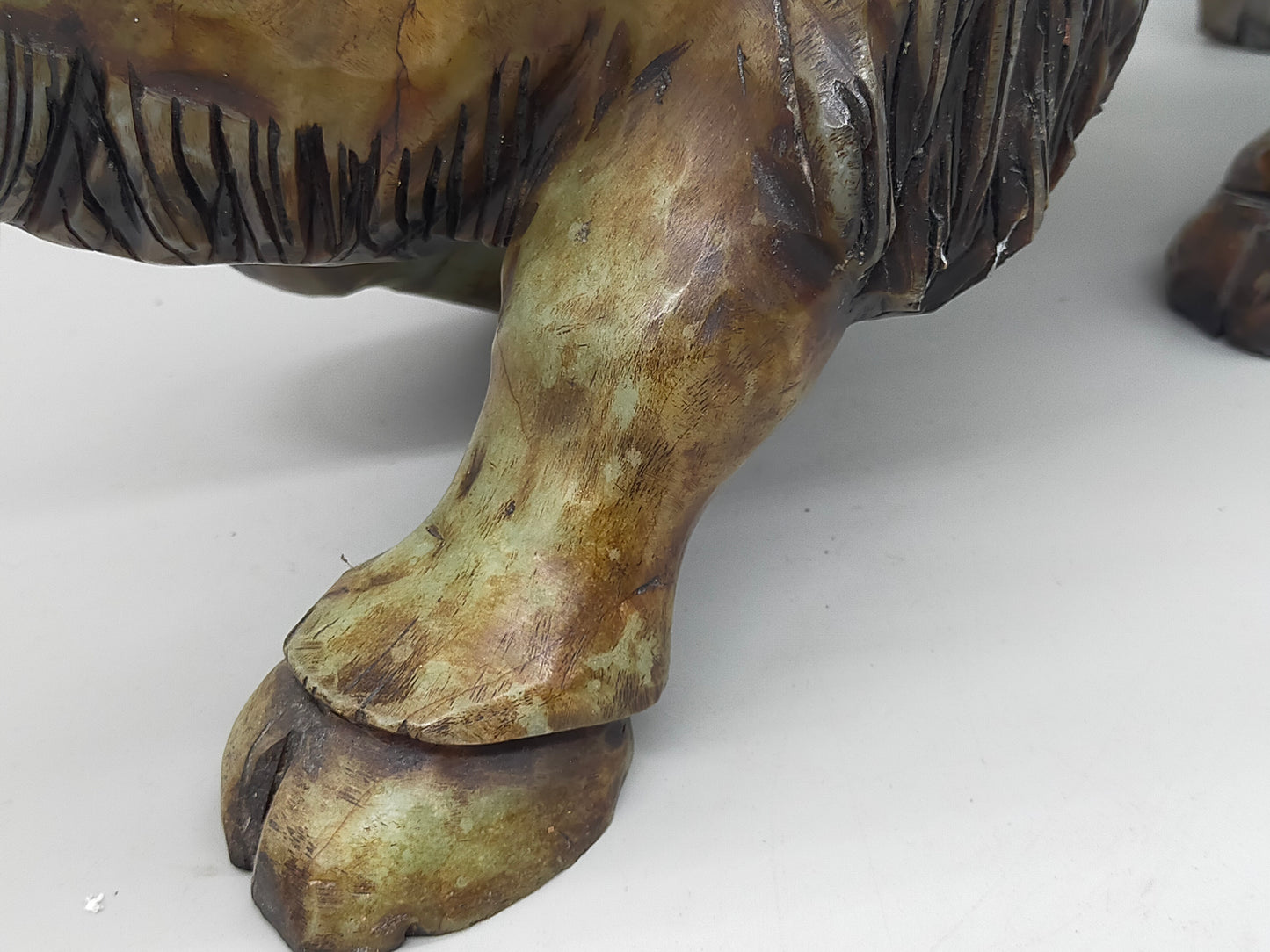 Antike Kamel Skulptur aus Jadestein – Handgearbeitete Tierfigur