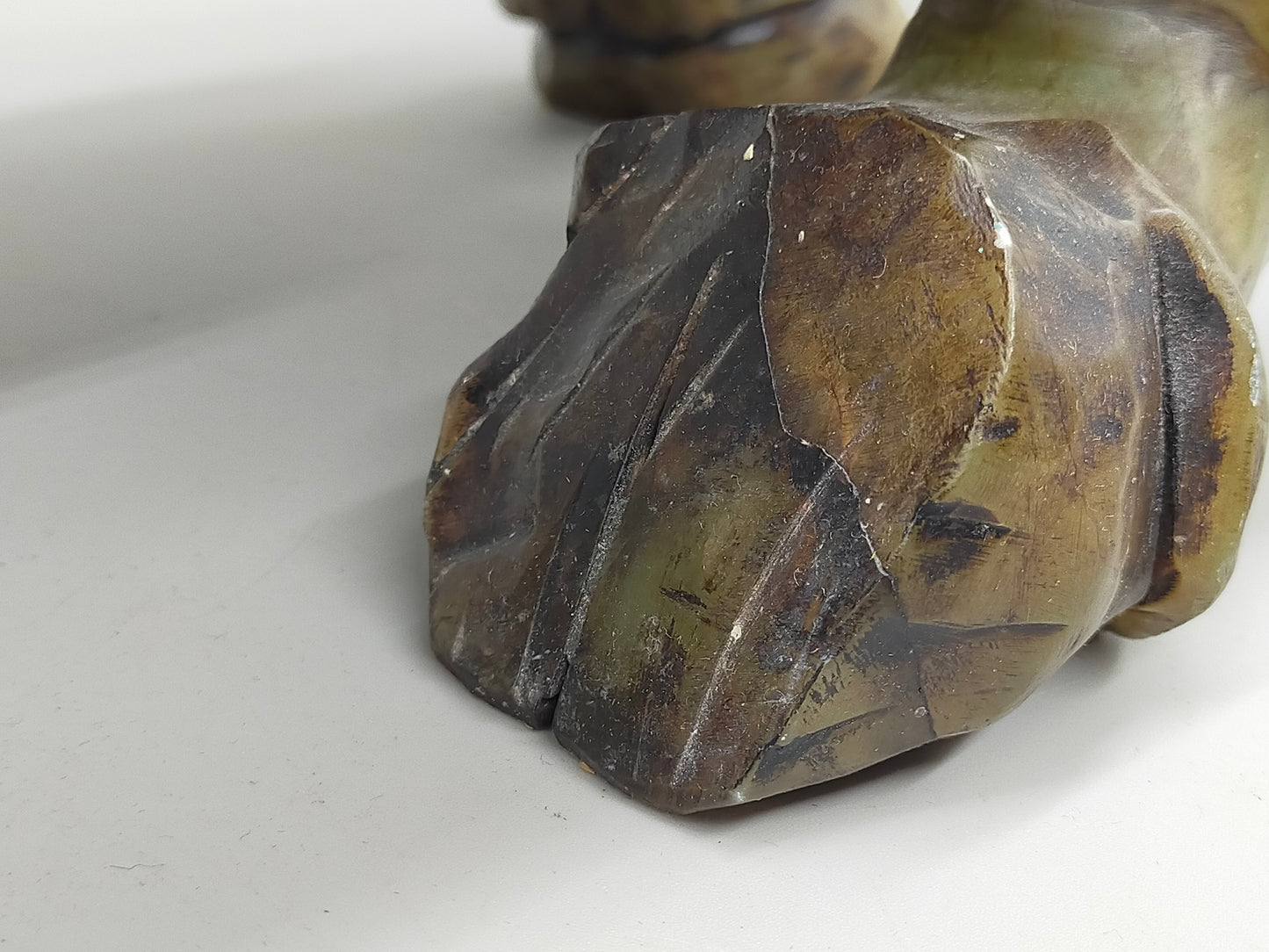 Antike Kamel Skulptur aus Jadestein – Handgearbeitete Tierfigur