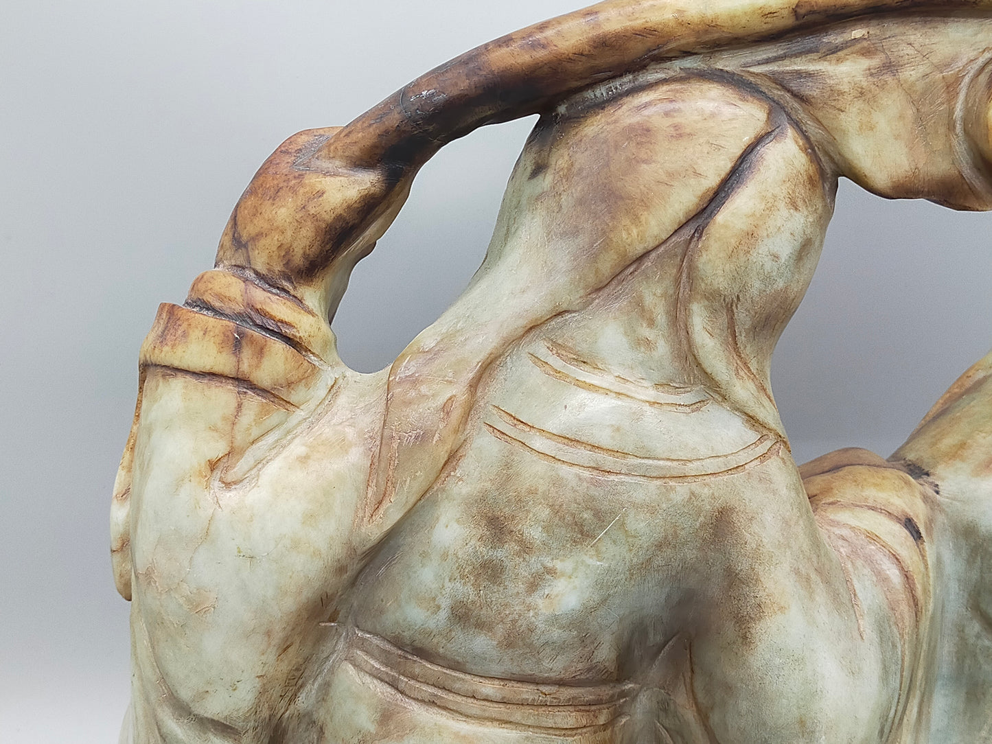 Antike Jadestein Skulptur – Handgeschnitzte Figurengruppe aus Fernost