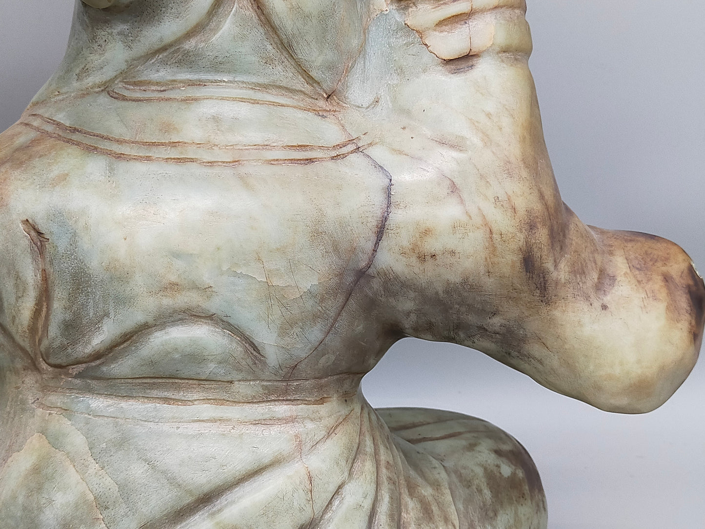 Antike Jadestein Skulptur – Handgeschnitzte Figurengruppe aus Fernost