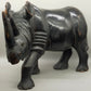 Handgeschnitzte Nashorn Skulptur aus Massivholz