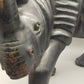 Handgeschnitzte Nashorn Skulptur aus Massivholz
