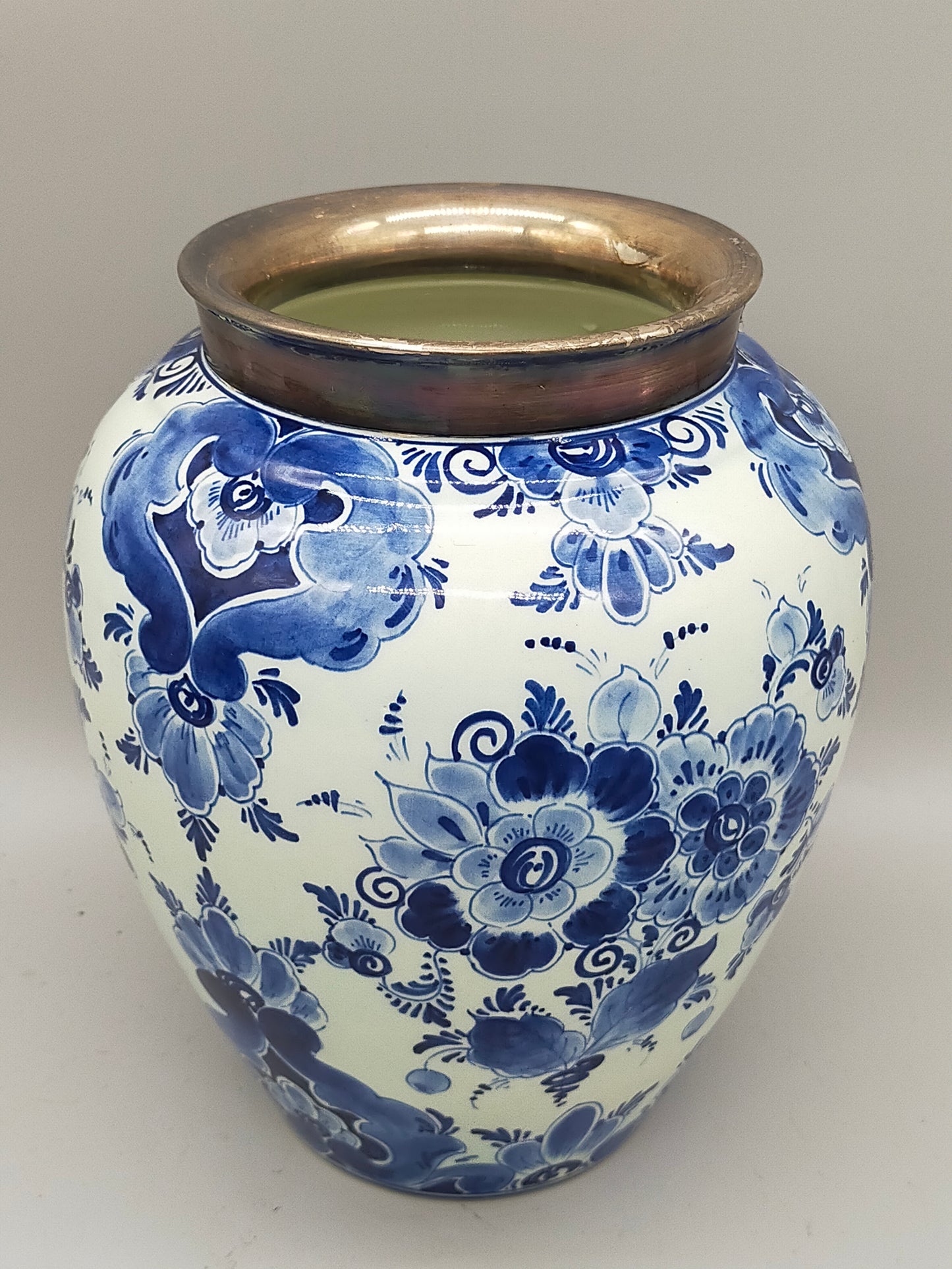 Prunkvolle Regina Delft Vase – mit 925 Sterling Silberrand