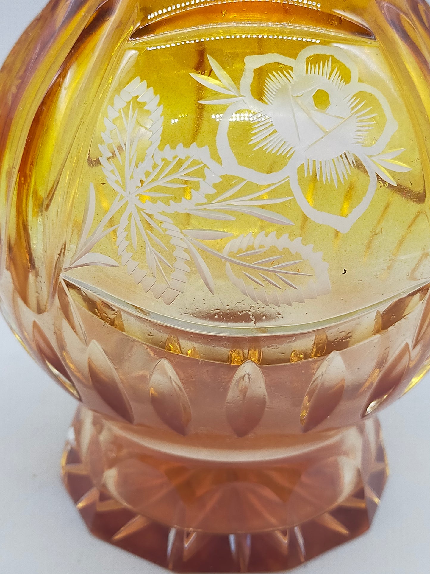 Edles Likörset aus Bernstein Glas – Antikes Design mit Blumenschliff