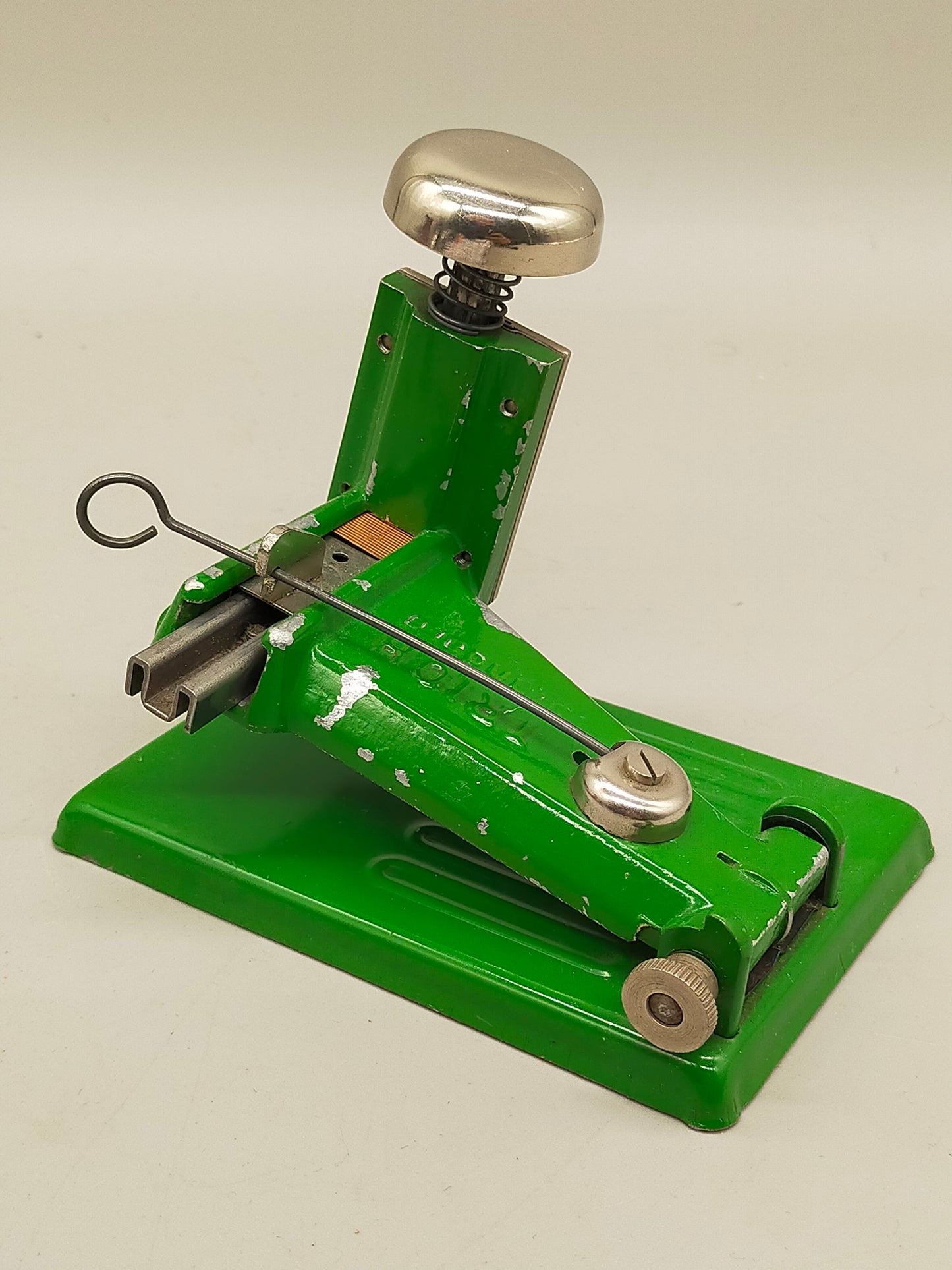 Antiker Triton Standard Rasierklingenschärfer – Vintage Klassiker