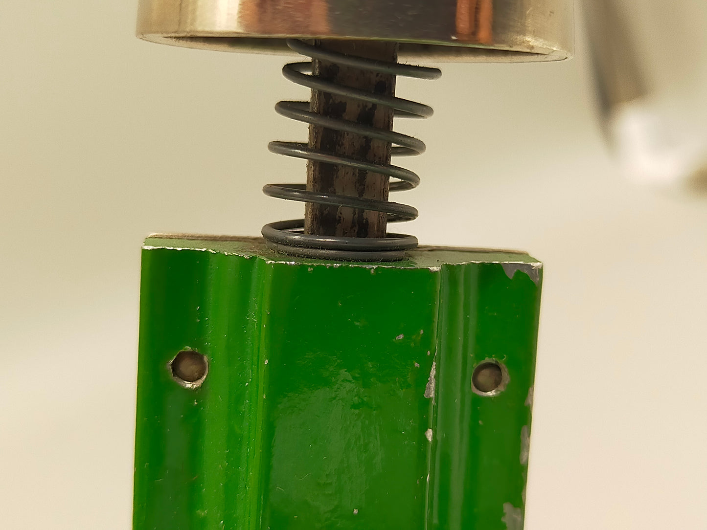 Antiker Triton Standard Rasierklingenschärfer – Vintage Klassiker