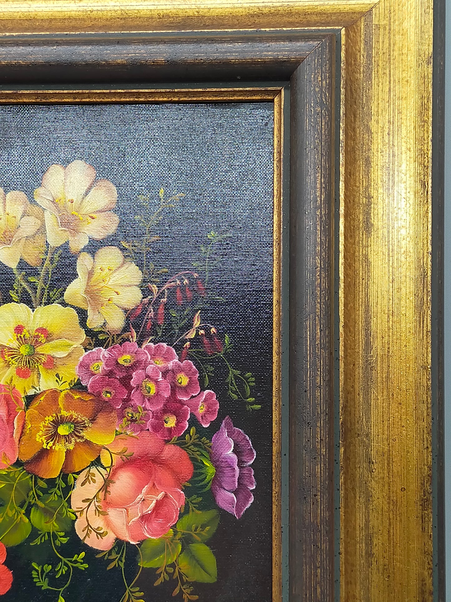 Prachtvolles Blumenstillleben Öl auf Leinwand – Signiert B. Klaede