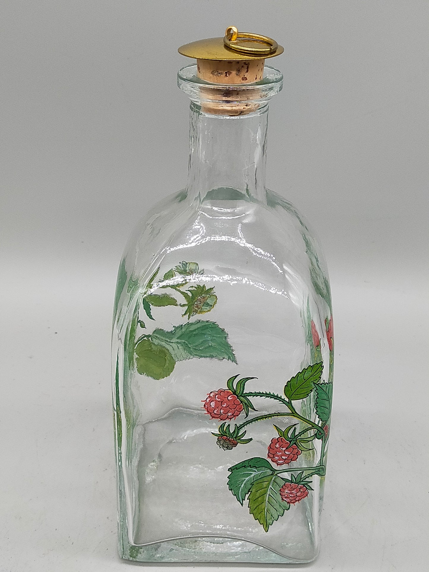 Vintage Glas Karaffe mit Himbeermotiv – Stilvolle Dekoration