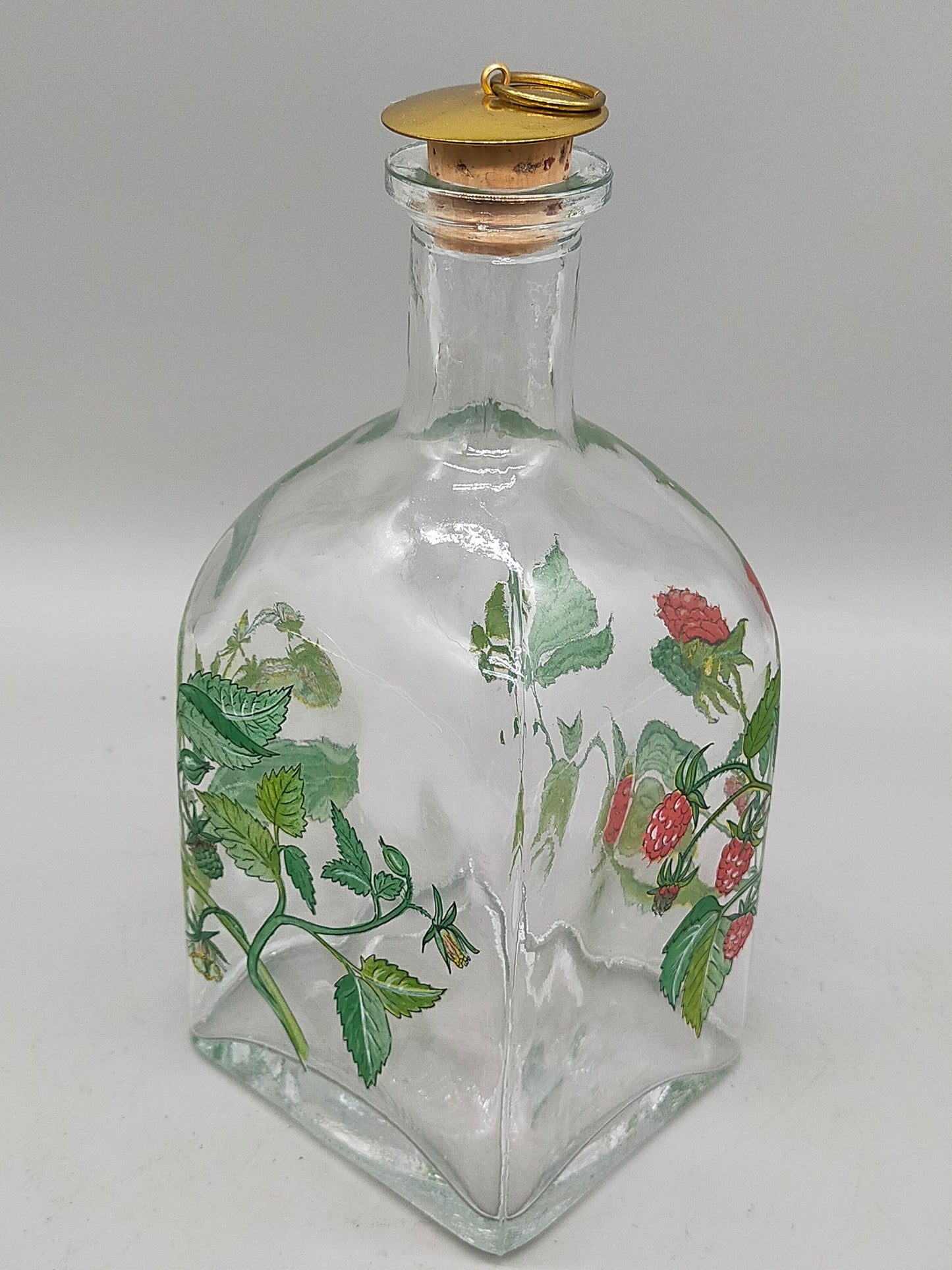 Vintage Glas Karaffe mit Himbeermotiv – Stilvolle Dekoration