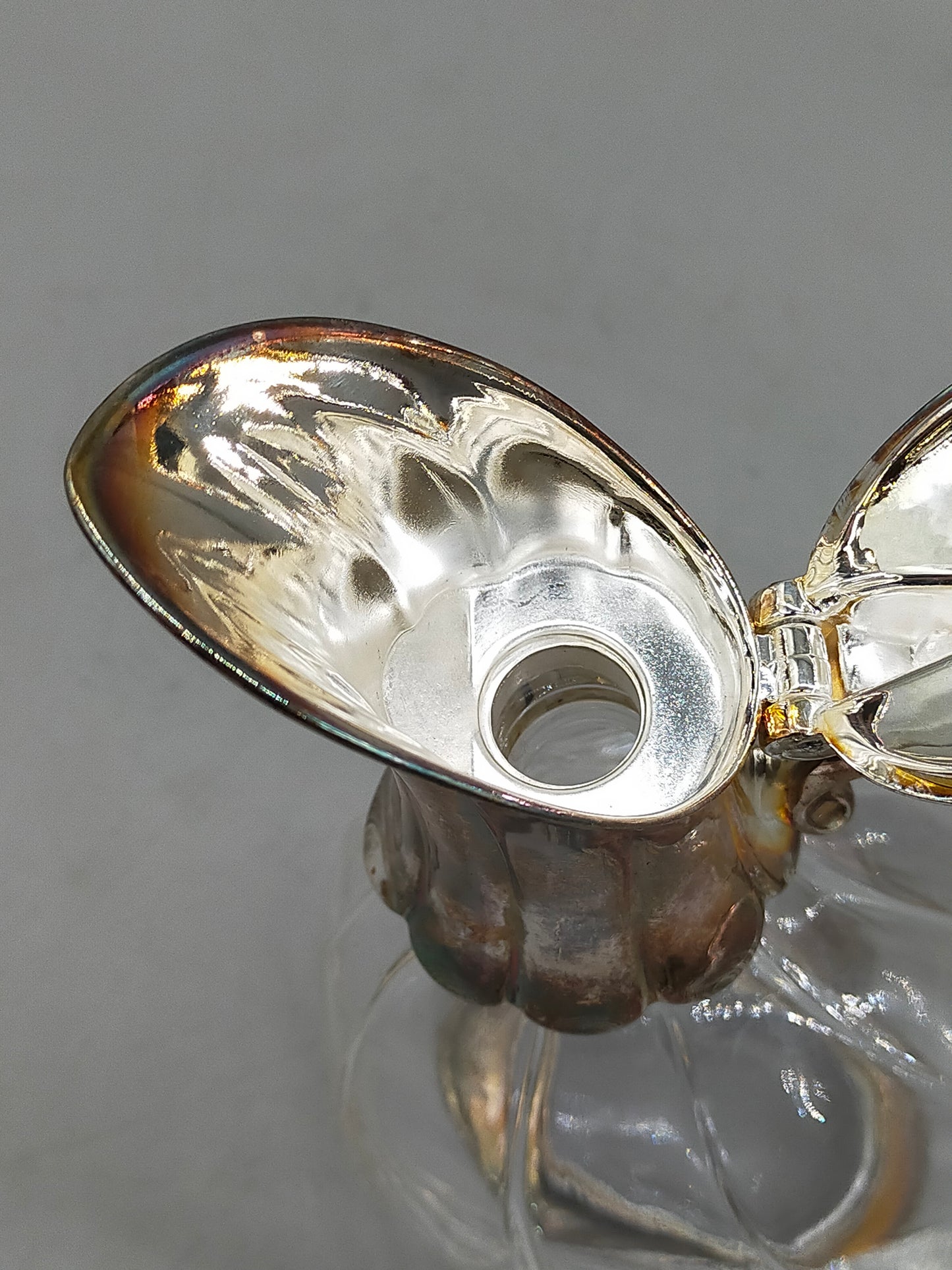 Elegante Vintage Ente Karaffe – Versilbertes Glas