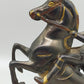 Antike Bronze Skulptur – Reiter auf steigendem Pferd im Kolonialstil