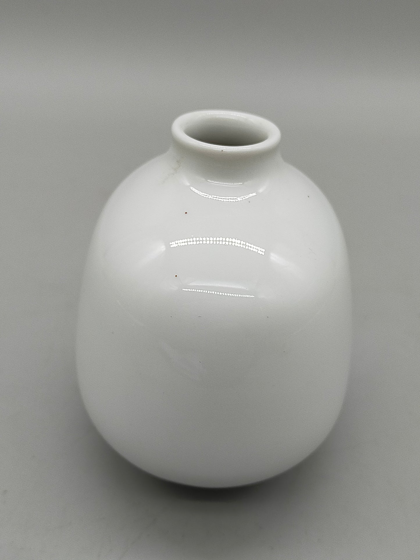 Meißener Porzellan Miniatur Vase – Klassisches Weißes Design