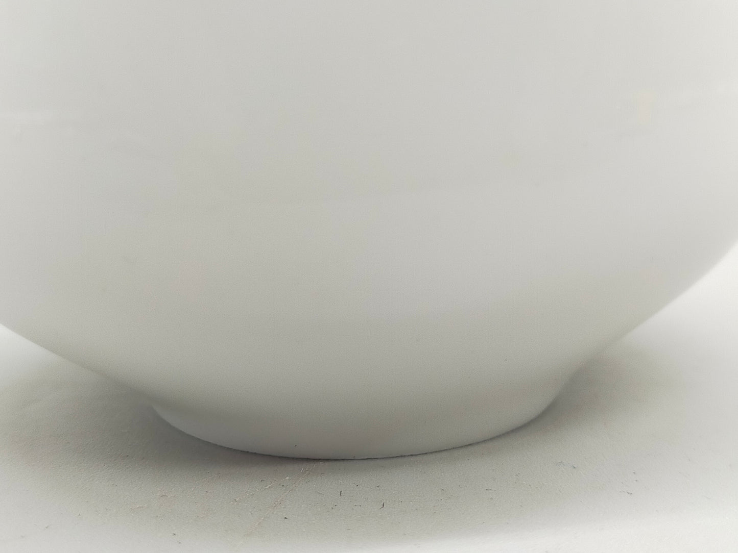 Meißener Porzellan Miniatur Vase – Klassisches Weißes Design