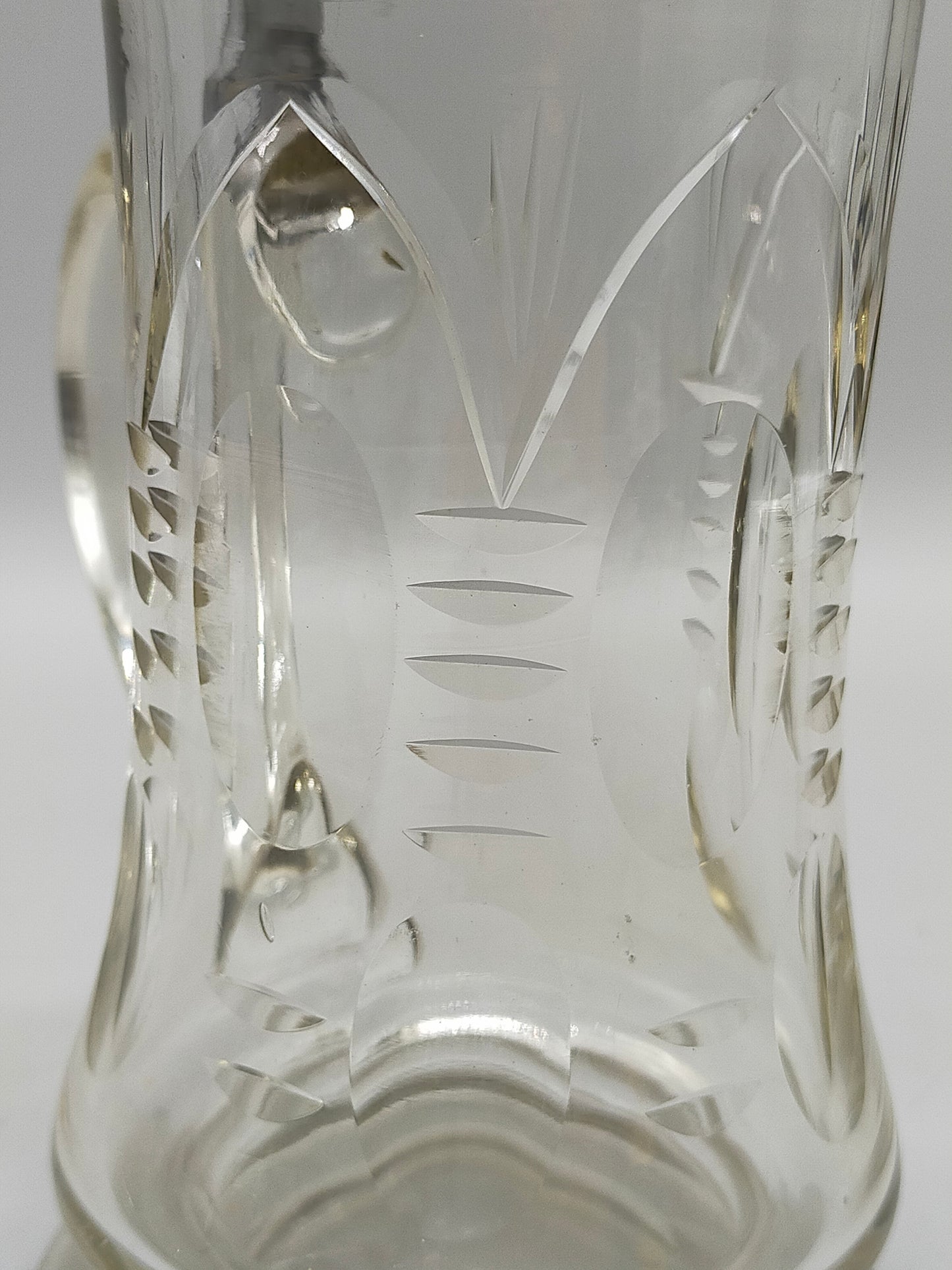 Antiker Glas Krug mit Zinndeckel Klassisches Design